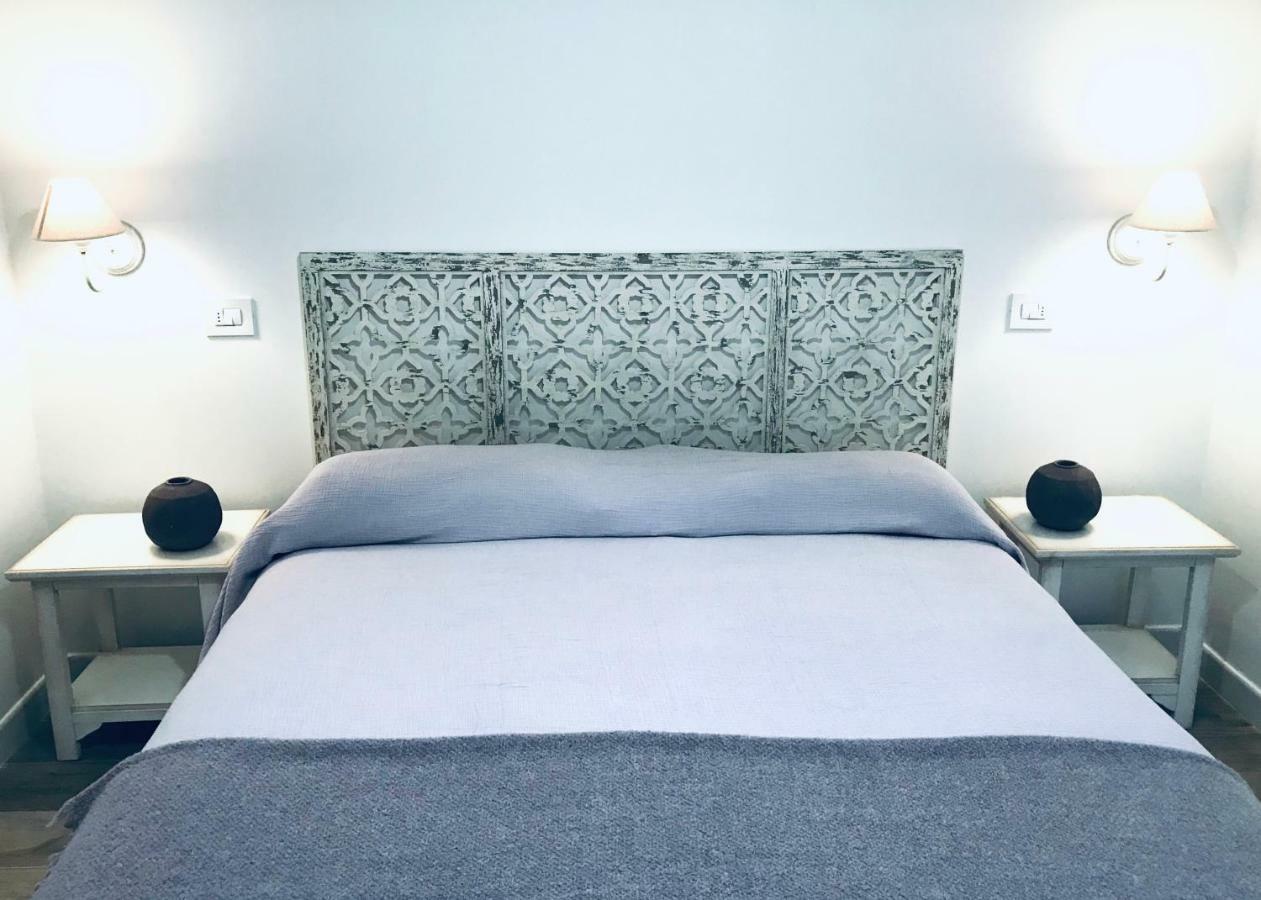 Bellhome 3 - Elegante Appartamento Nel Centro Di Bari Ngoại thất bức ảnh