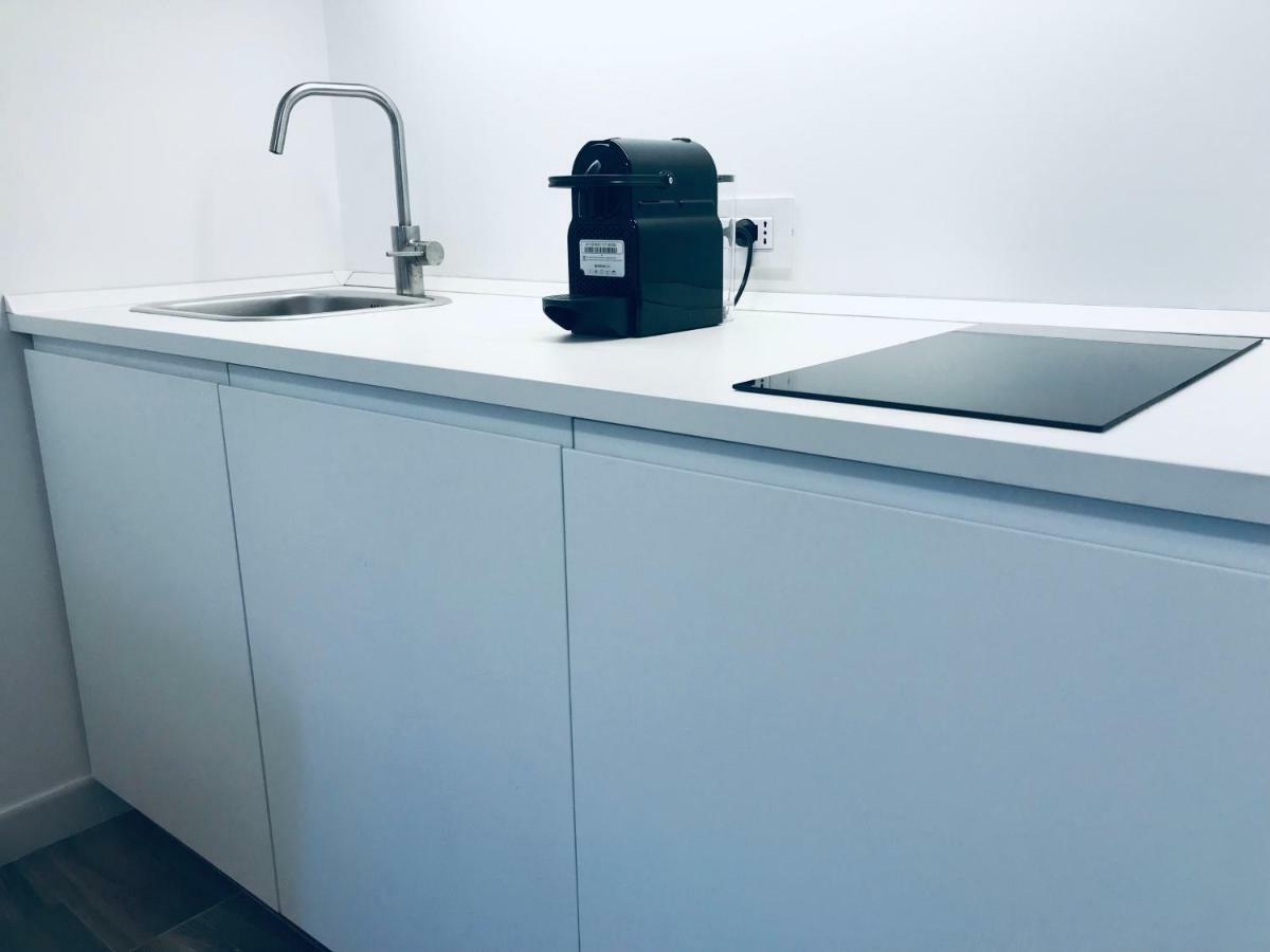 Bellhome 3 - Elegante Appartamento Nel Centro Di Bari Ngoại thất bức ảnh